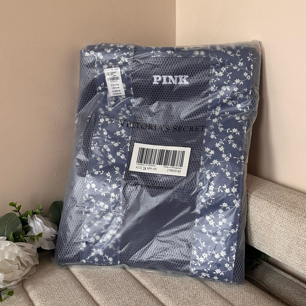 Victoria's Secret PINK Navy Floral Tote